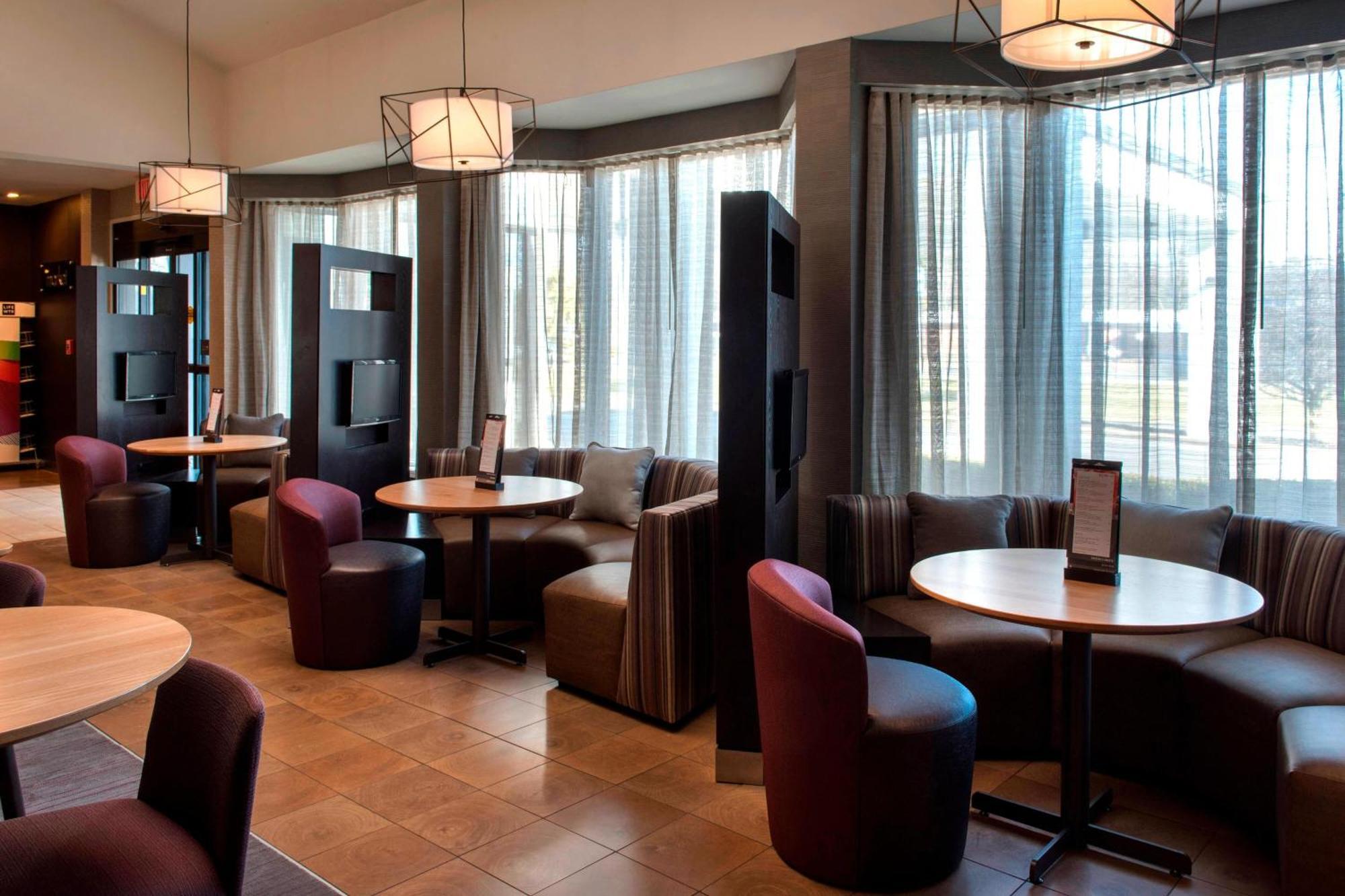 Hotel Courtyard By Marriott Poughkeepsie Exterior foto
